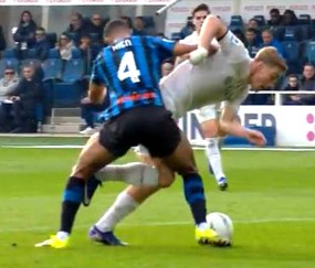 霍伊伦德转会生变？那不勒斯恐达不到激活条件，仍向曼联承诺4400万买断