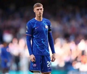 斯科尔斯认为，帕尔默缺少“欧冠经验”，凯塞多具有隐形作用